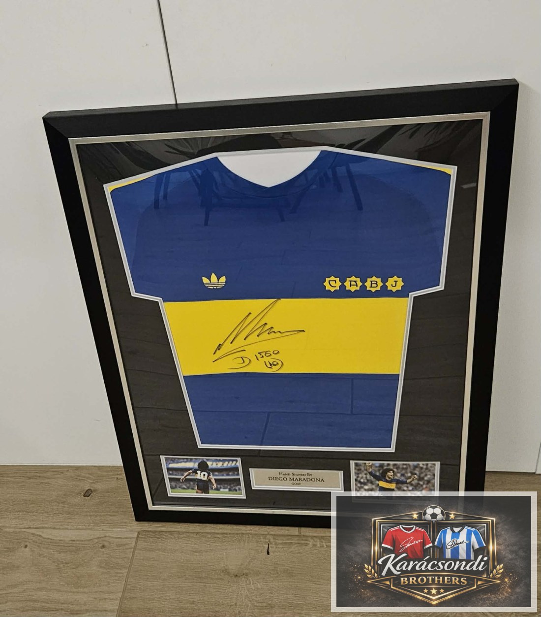 Diego Maradona Aláírt Boca Juniors Retro Mez – 1981 (Icons COA)